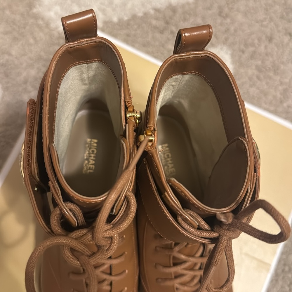 Michael Kors, Tatum Brown Combat Lace Up Women Boots, US 8.5 - Picture 11 of 14